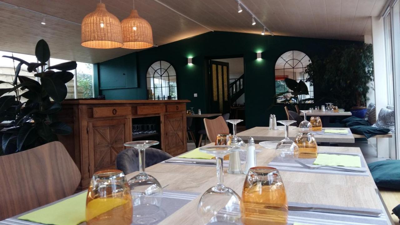 Logis Hotel Le Chene Vert 볼렌느 외부 사진